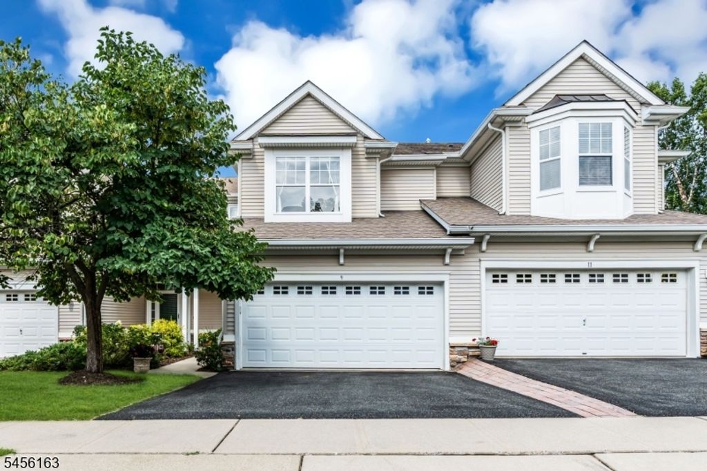 9 Junegrass Way, Allamuchy Twp., NJ 07840
