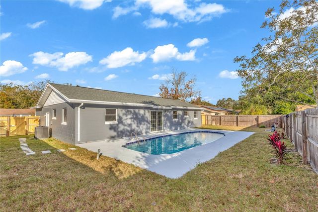 3711 PIPES O THE GLEN WAY, Orlando, FL 32808