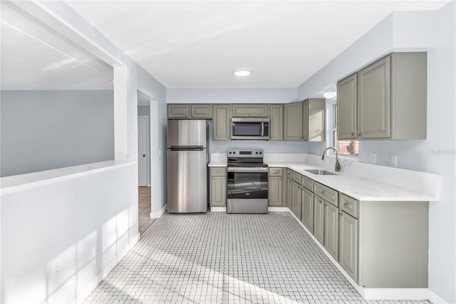 3711 PIPES O THE GLEN WAY, Orlando, FL 32808