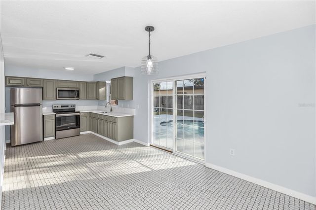 3711 PIPES O THE GLEN WAY, Orlando, FL 32808