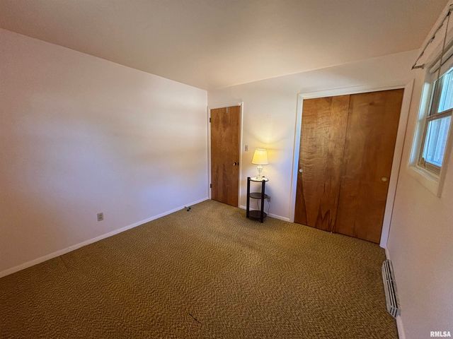 1914 W WHITE OAK Drive, Peoria, IL 61614