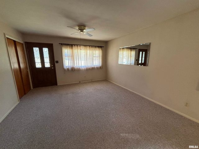 1914 W WHITE OAK Drive, Peoria, IL 61614