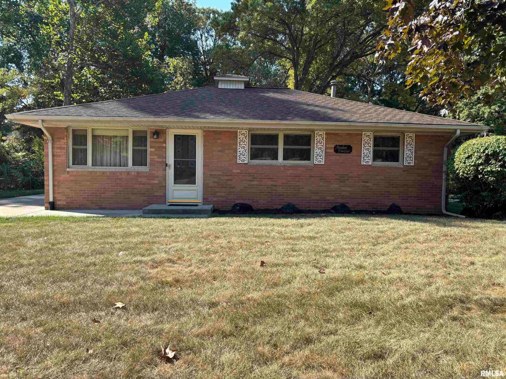 1914 W WHITE OAK Drive, Peoria, IL 61614