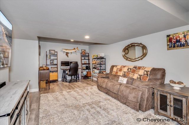 5611 INDEPENDENCE DR, Cheyenne, WY 82001