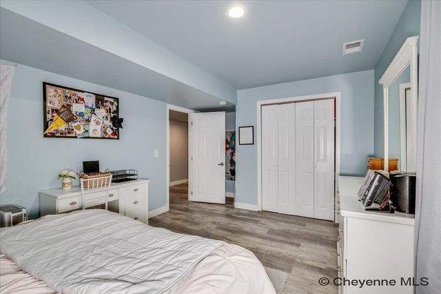 5611 INDEPENDENCE DR, Cheyenne, WY 82001