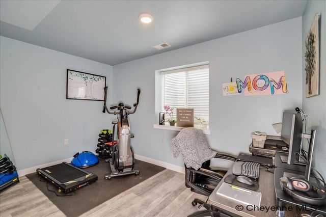 5611 INDEPENDENCE DR, Cheyenne, WY 82001