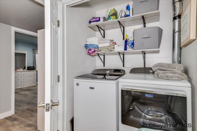 5611 INDEPENDENCE DR, Cheyenne, WY 82001