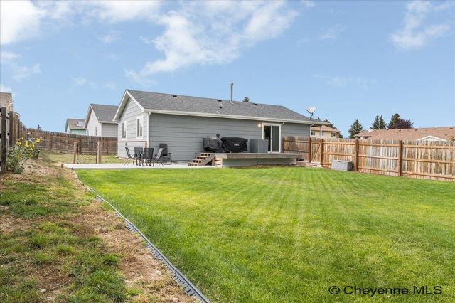 5611 INDEPENDENCE DR, Cheyenne, WY 82001