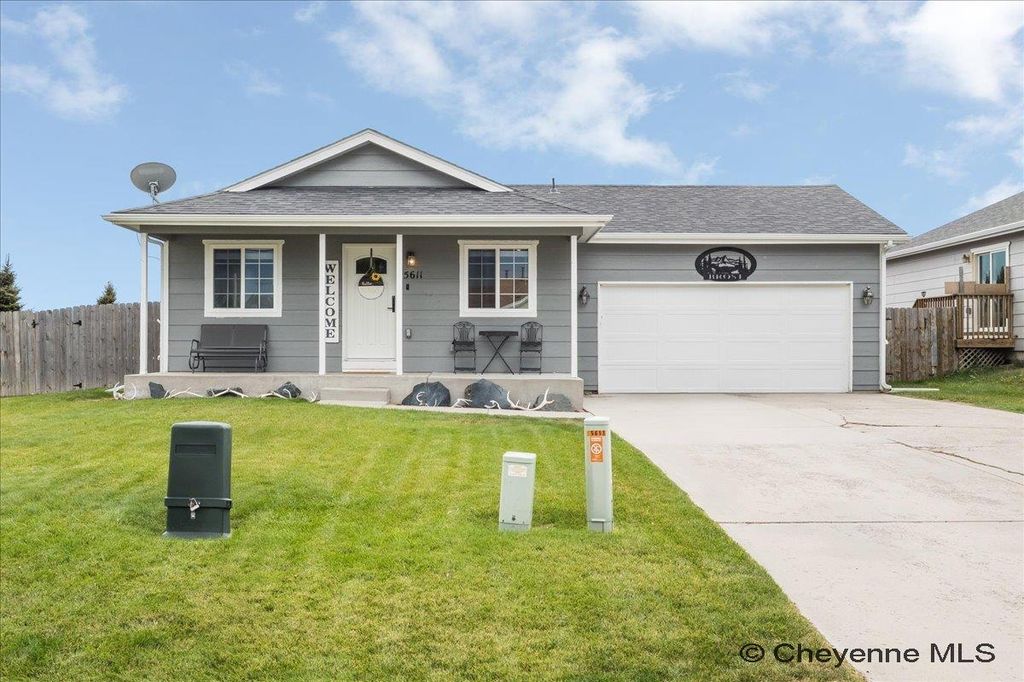 5611 INDEPENDENCE DR, Cheyenne, WY 82001