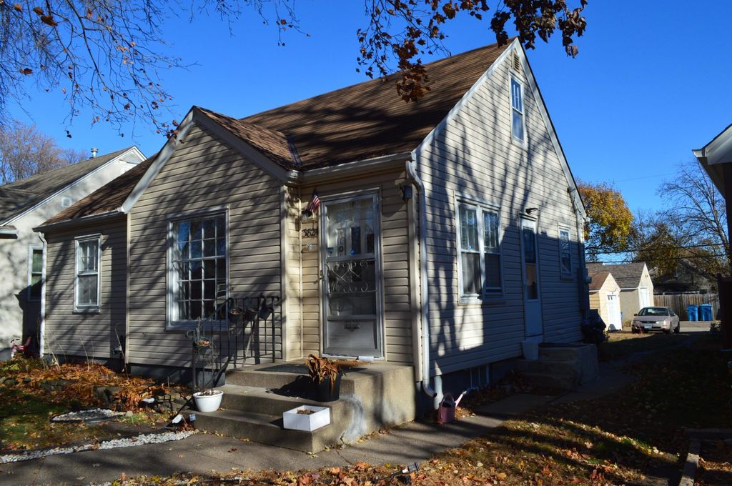 3824 Vera Cruz Avenue N, Robbinsdale, MN 55422