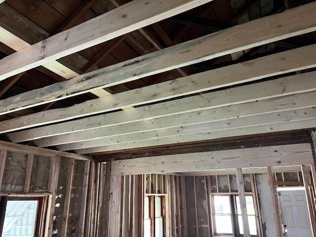 2214 N Kellett Avenue, Springfield, MO 65803