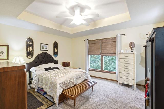 2402 LYNNWOOD DR, Columbia, MO 65203