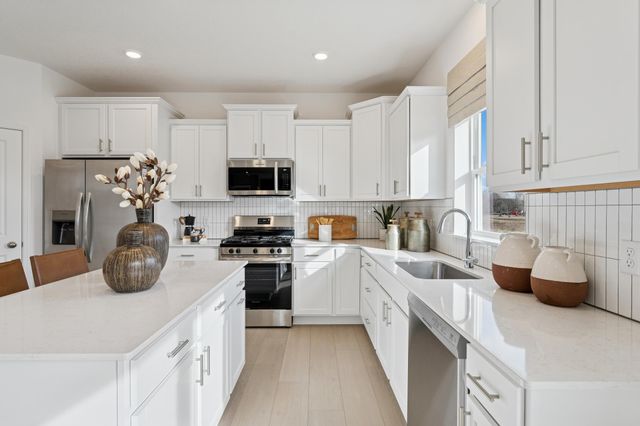 19962 Gadston Lane, Lakeville, MN 55044