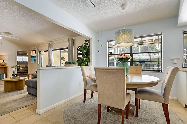 20869 Sonrisa Way, Boca Raton, FL 33433