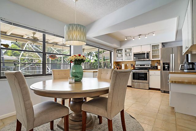 20869 Sonrisa Way, Boca Raton, FL 33433