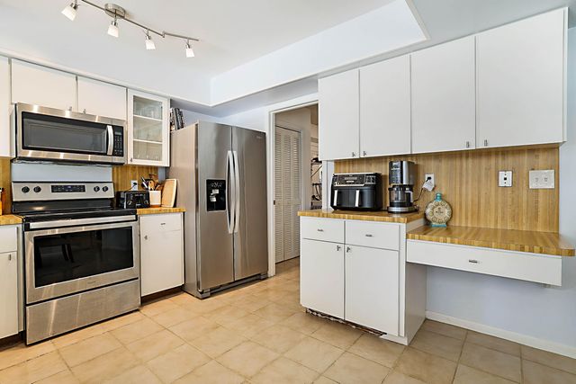 20869 Sonrisa Way, Boca Raton, FL 33433