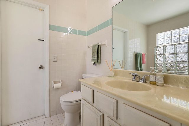 20869 Sonrisa Way, Boca Raton, FL 33433