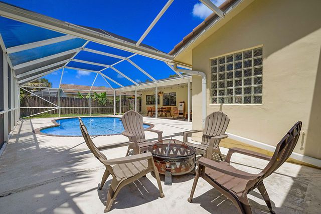 20869 Sonrisa Way, Boca Raton, FL 33433