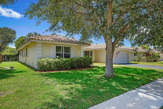 20869 Sonrisa Way, Boca Raton, FL 33433