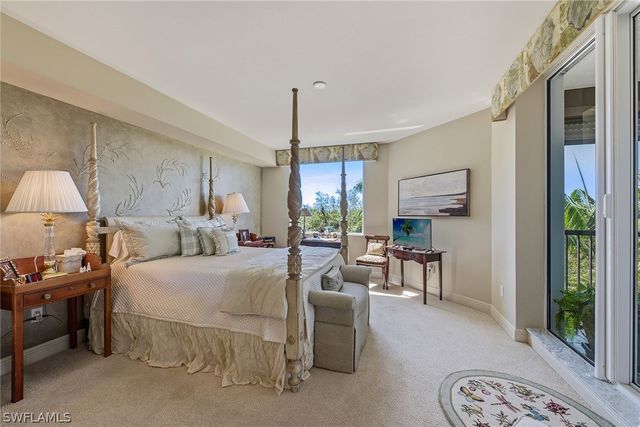 7225 Pelican Bay BLVD 305, Naples, FL 34108