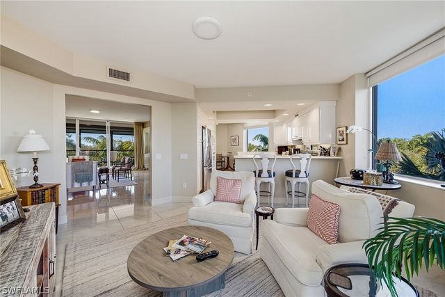 7225 Pelican Bay BLVD 305, Naples, FL 34108