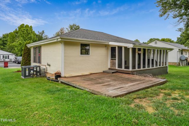 1760 Todd Drive, Johnson City, TN 37604