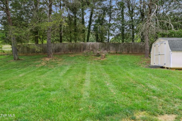 1760 Todd Drive, Johnson City, TN 37604
