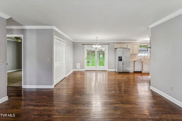 1760 Todd Drive, Johnson City, TN 37604