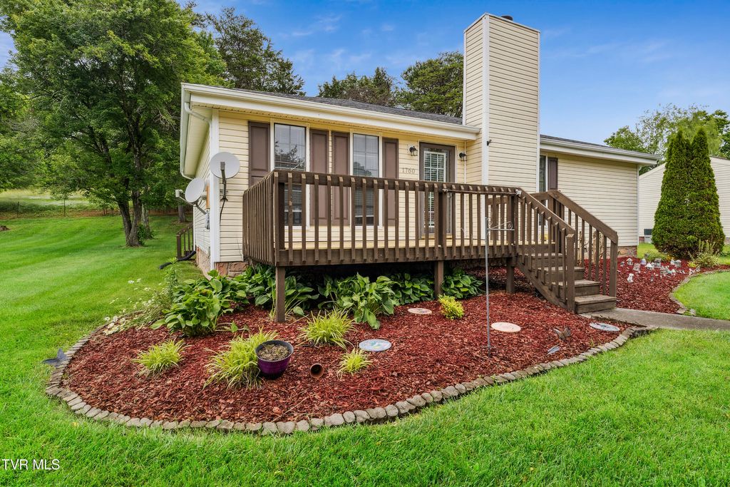 1760 Todd Drive, Johnson City, TN 37604