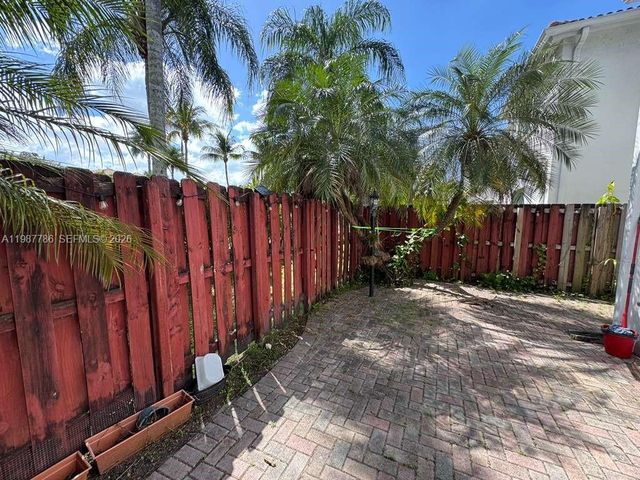 7131 NW 114th Ct, Doral, FL 33178