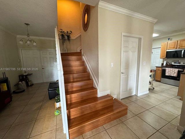 7131 NW 114th Ct, Doral, FL 33178