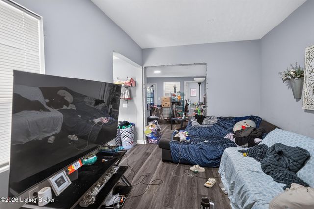 2206 Saint Xavier St, Louisville, KY 40212