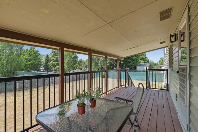 5722 S Moran Dr, Spokane, WA 99223