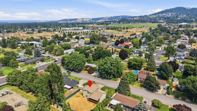 5722 S Moran Dr, Spokane, WA 99223