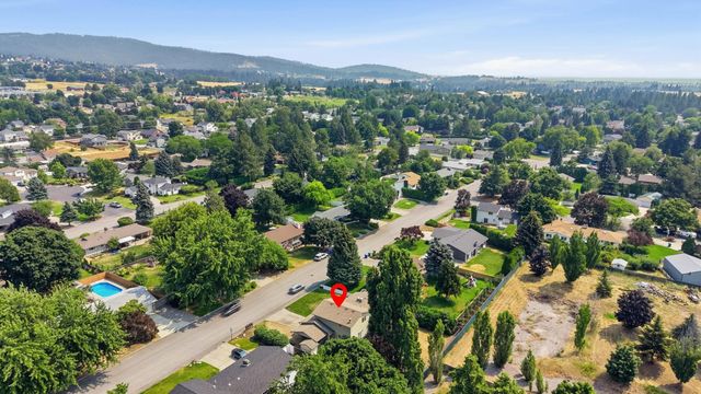 5722 S Moran Dr, Spokane, WA 99223