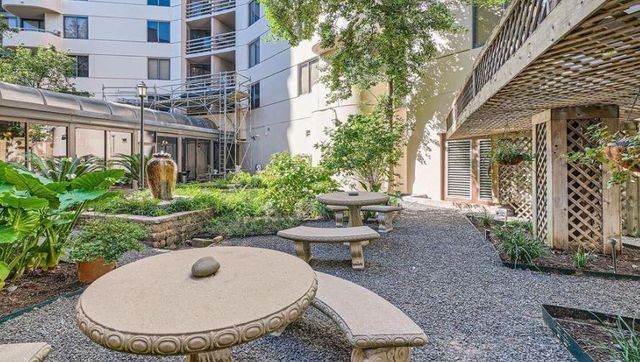 3525 Sage Road 718, Houston, TX 77056