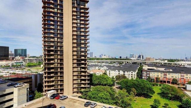 3525 Sage Road 718, Houston, TX 77056