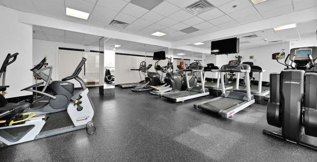 3525 Sage Road 718, Houston, TX 77056