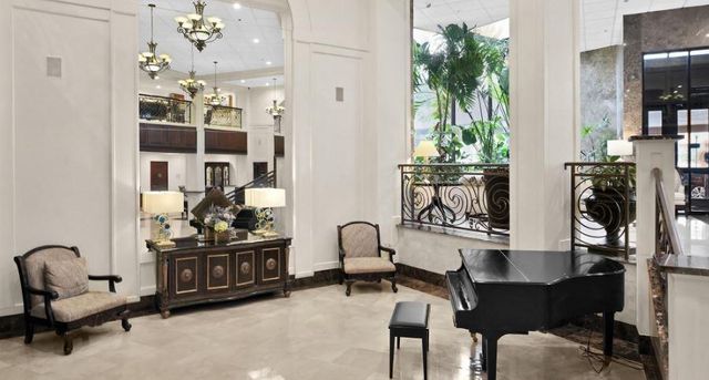 3525 Sage Road 718, Houston, TX 77056