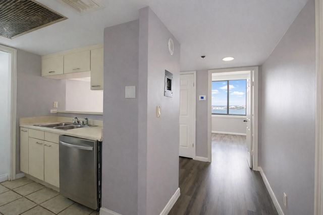 3525 Sage Road 718, Houston, TX 77056