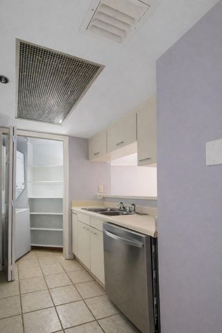 3525 Sage Road 718, Houston, TX 77056