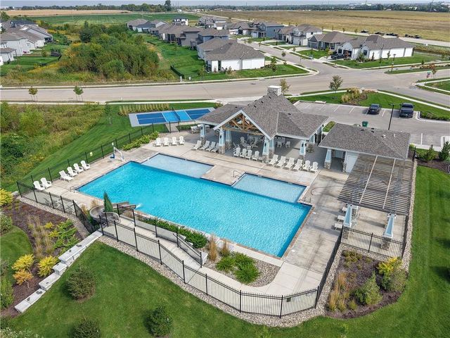 25011 W 178th Terrace, Gardner, KS 66030