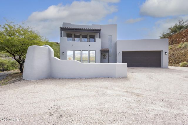 35310 S PINNACLE Place, Black Canyon City, AZ 85324