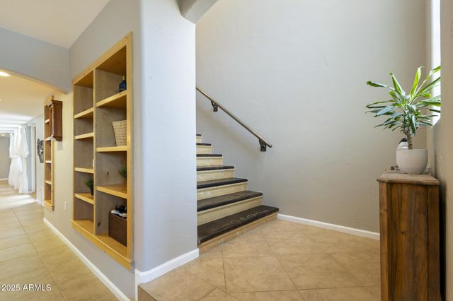 35310 S PINNACLE Place, Black Canyon City, AZ 85324