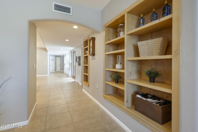 35310 S PINNACLE Place, Black Canyon City, AZ 85324