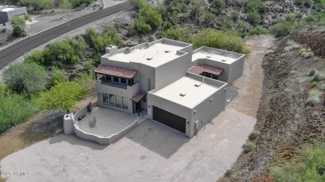 35310 S PINNACLE Place, Black Canyon City, AZ 85324