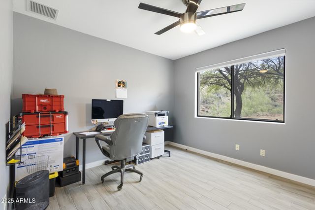 35310 S PINNACLE Place, Black Canyon City, AZ 85324