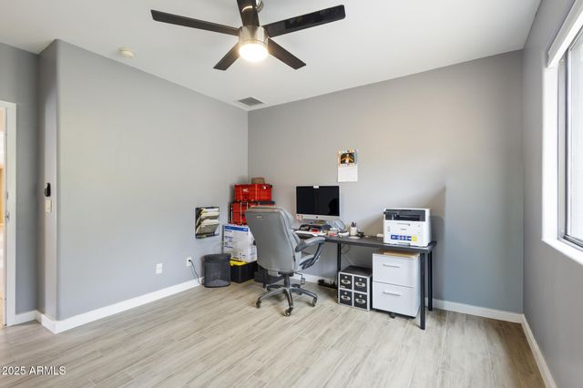 35310 S PINNACLE Place, Black Canyon City, AZ 85324