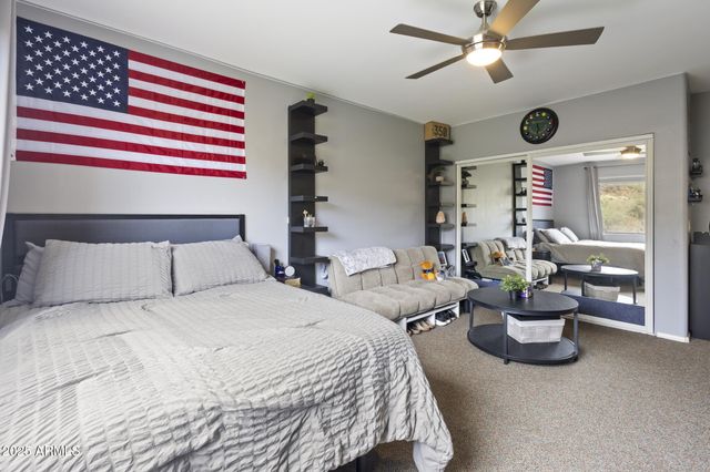 35310 S PINNACLE Place, Black Canyon City, AZ 85324