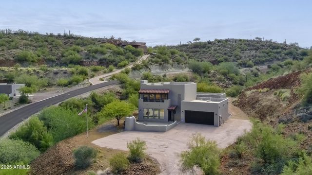 35310 S PINNACLE Place, Black Canyon City, AZ 85324